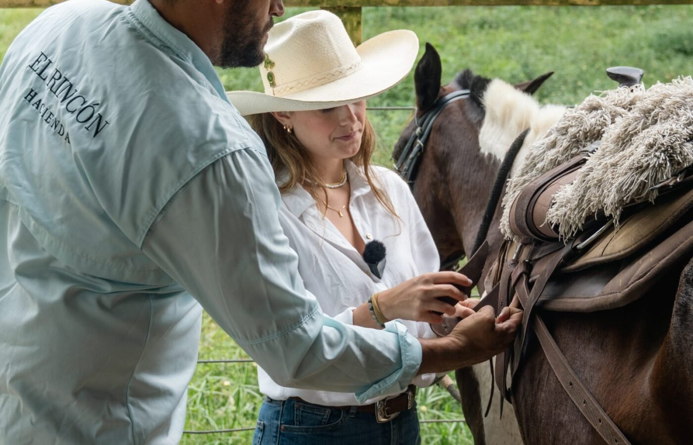 Immersive Horseback Experience & Amagá Viaduct